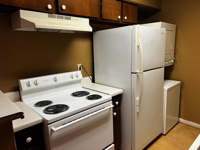 Photo - 2100 Wilcrest Dr