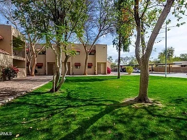 Photo - 715 S Extension Rd