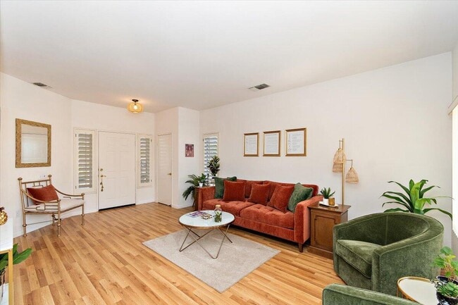 Photo - 78995 Champagne Ln