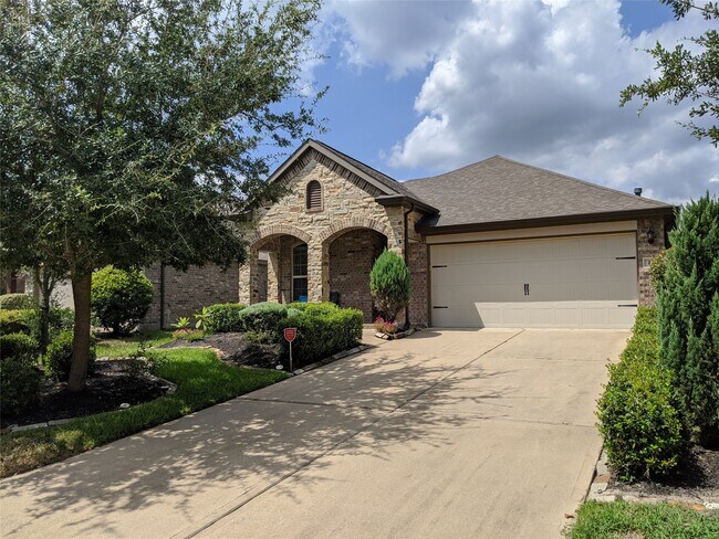 Building Photo - 114 N Heritage Mill Cir