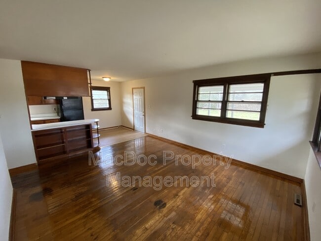 Photo - 10514 Robert E. Lee Drive