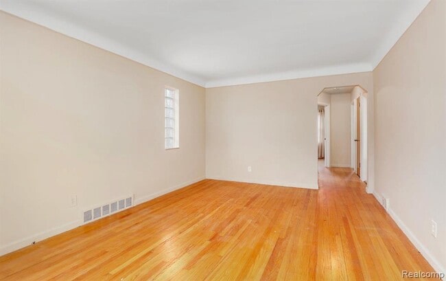 Photo - 22780 Courtland Ave