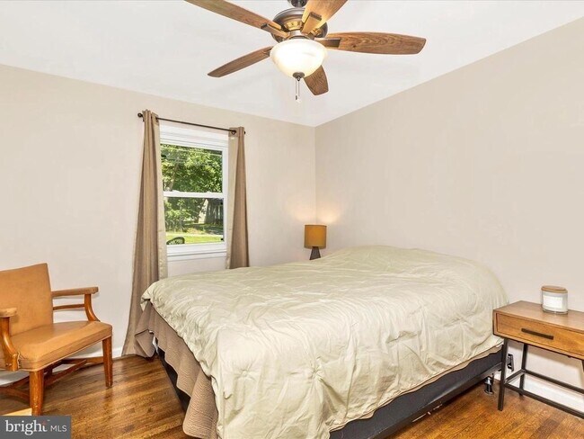 Photo - 5421 Bartonsville Rd Casa