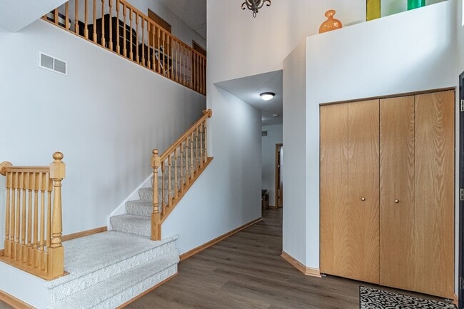 Photo - 276 Pembrook Ln