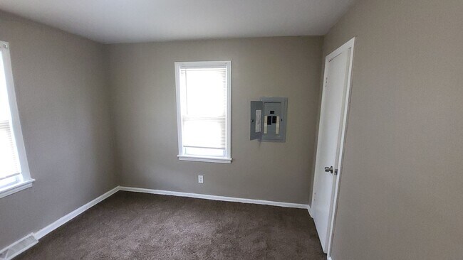 Photo - 2-bedroom, newly remodeled home on Flint's Southwest side.