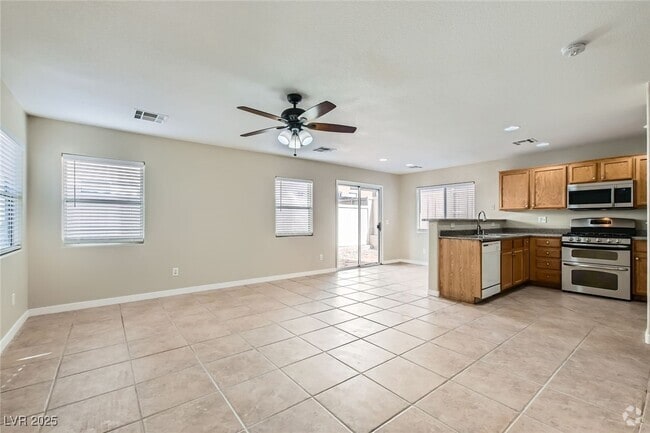 Building Photo - 937 Grand Cerritos Ave Rental
