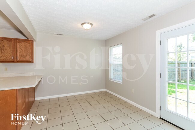 Photo - 5712 Clemens Dr