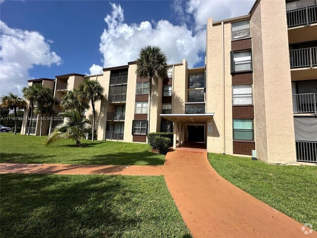 Building Photo - 14611 N Kendall Dr Unit 108L Rental