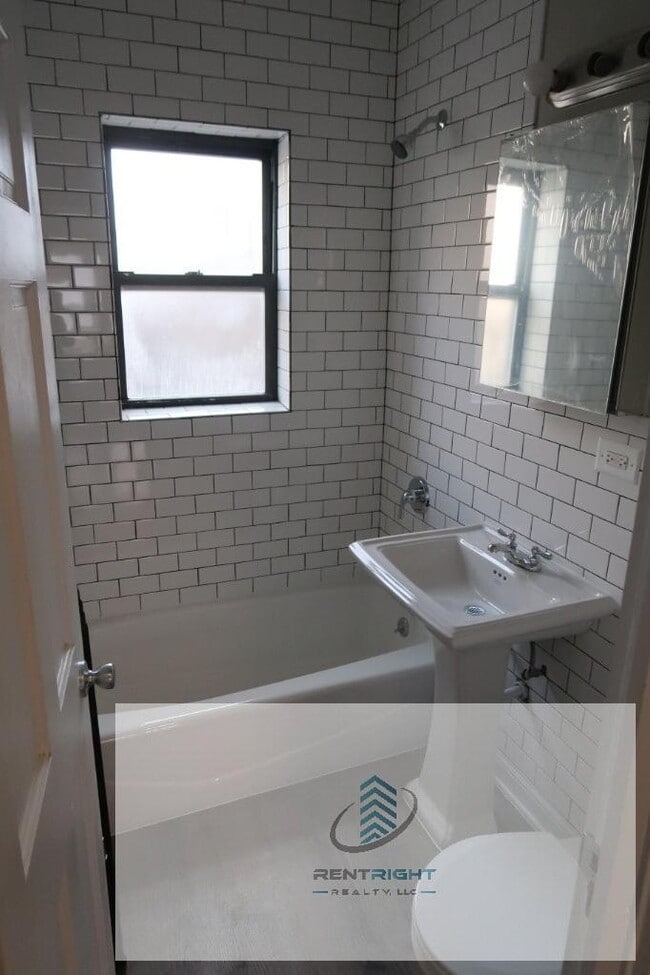 Photo - 1 bedroom in Chicago IL 60626 Unit 3N