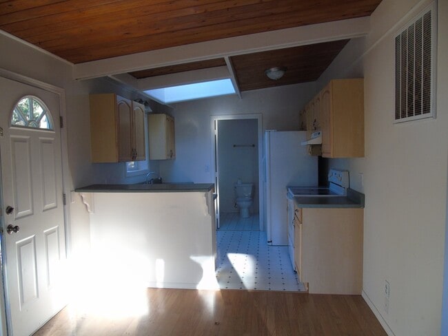 Photo - 1708 Sapphire Trail