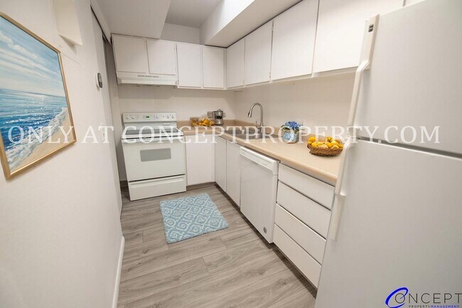 Photo - 132 E 2nd Ave