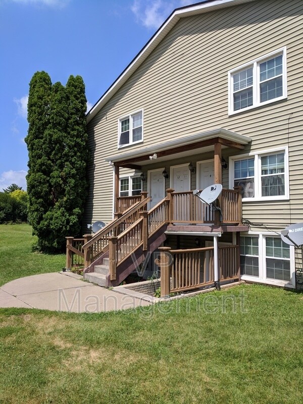 2218 Emerald Dr Unit 7