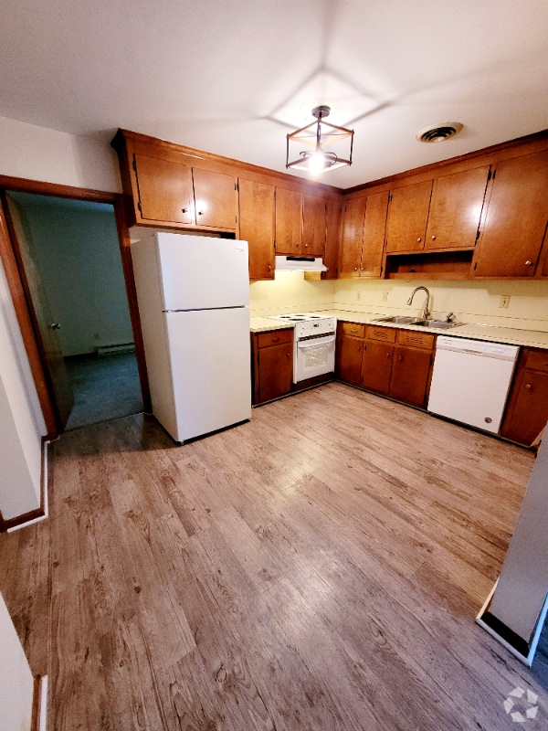 Building Photo - 1252 Gatewood Rd Rental