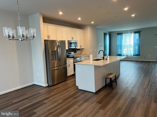 Photo - 4100 Bolton Ct Townhome