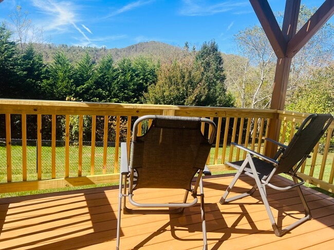 Photo - 99 High Ridge Dr Unidad Fully furnished Studio