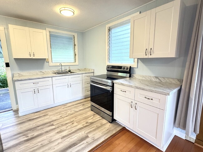 Photo - "Cozy 2-Bed Gem in Panaewa, Hilo - Perfectly Conveniently Located!"