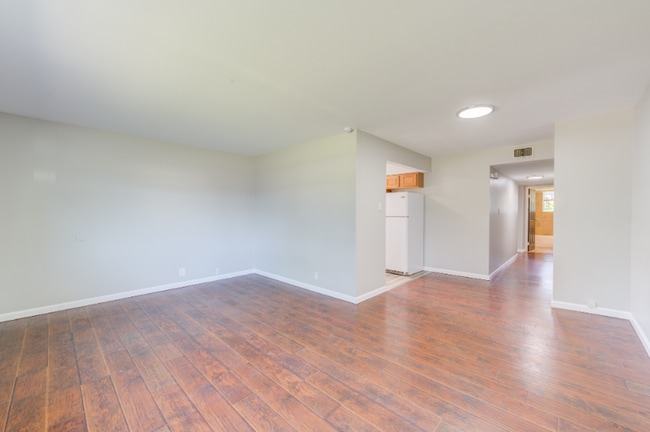 Photo - 10768 Tropic Dr