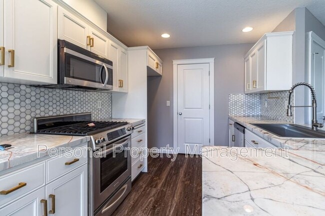 Photo - 1710 E 31st St