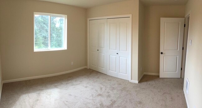 Photo - 197 Cloverdale Rd