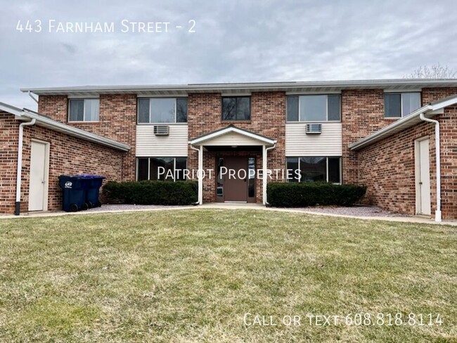 2 Bedroom/ 1 Bathroom in Marshall, WI - 2 Bedroom/ 1 Bathroom in Marshall, WI Apartment Unit 2