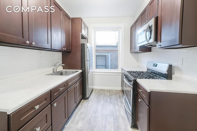 Photo - 191-13 42nd Ave Unidad 2R