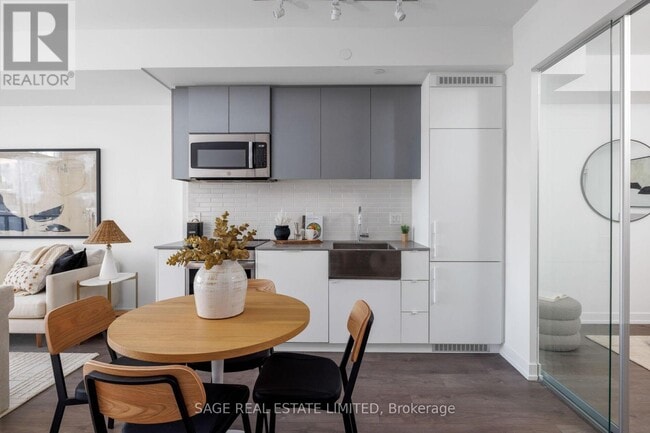 Photo - 270 Dufferin St Unité 327