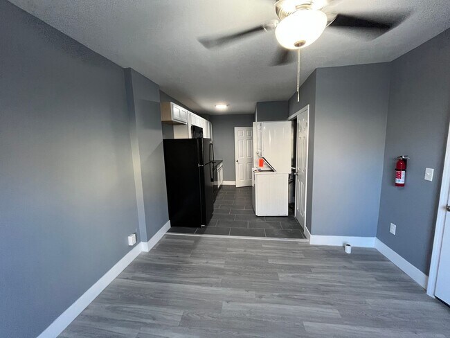 Photo - 846 Bingaman - LXR Unit 1F