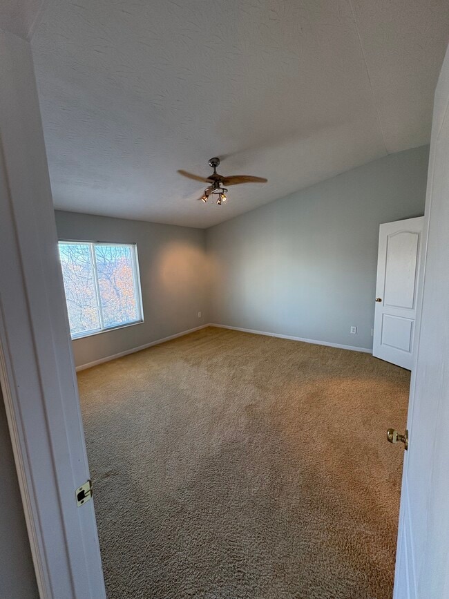 Photo - 5406 Scarletoak Dr