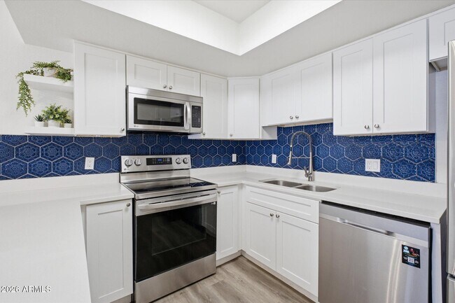 Photo - 2143 E Center Ln