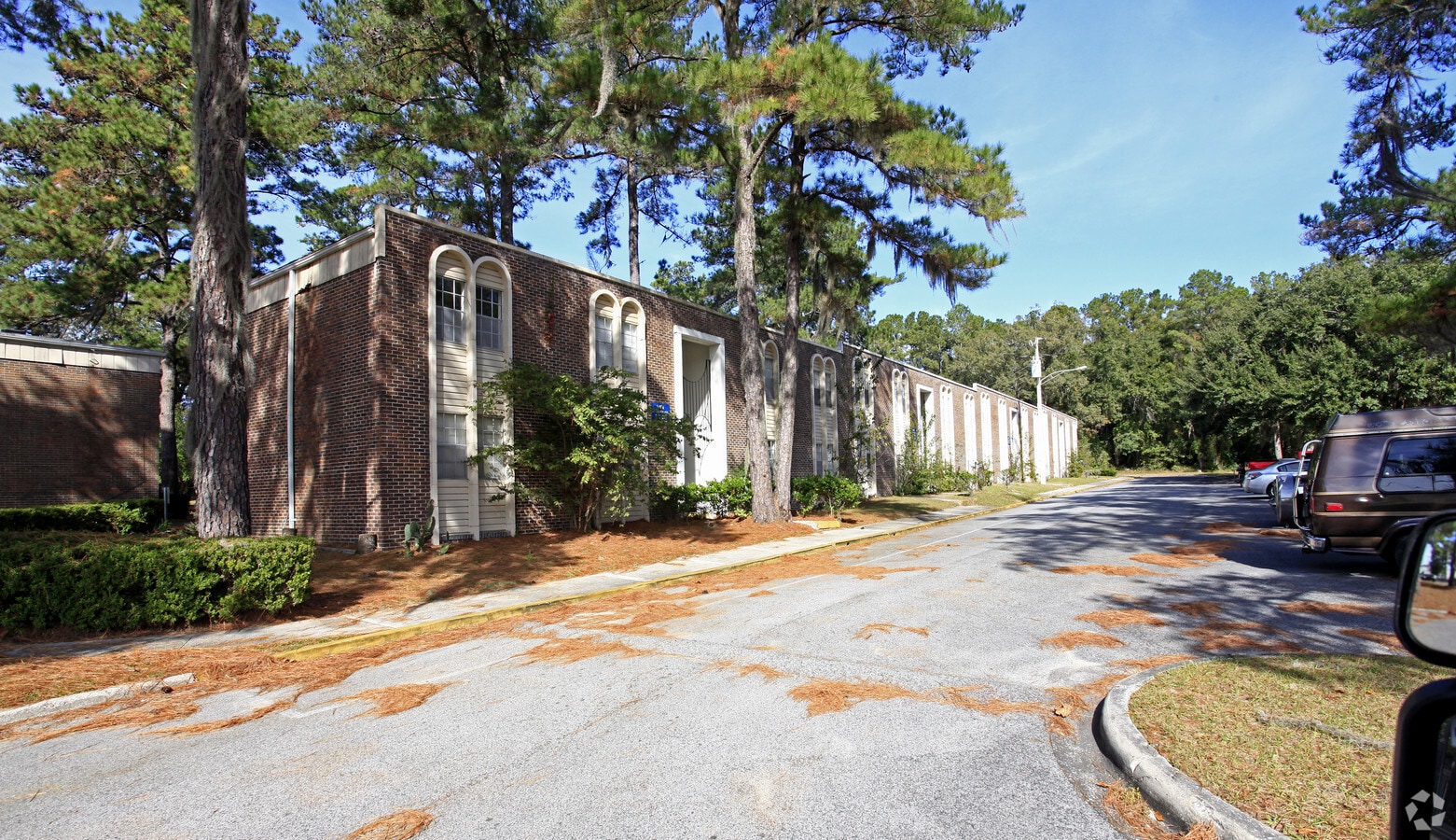 Photo - Columbia Arms Apartments