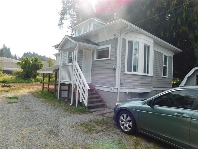 Building Photo - 2 bedroom Single Family House Ready Soon!