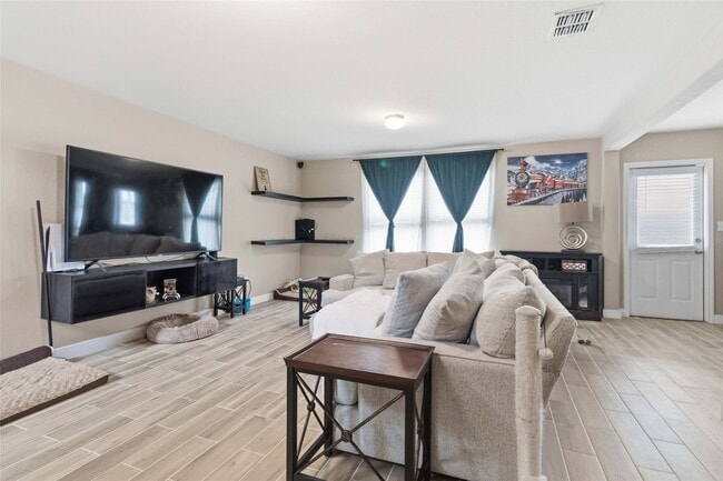 Photo - 12045 Silver Lining