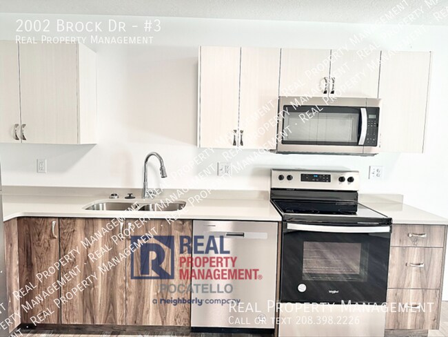 Photo - 2002 Brock Dr Unit #3