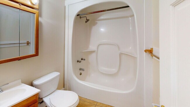 Photo - 1373 Indianola Ave