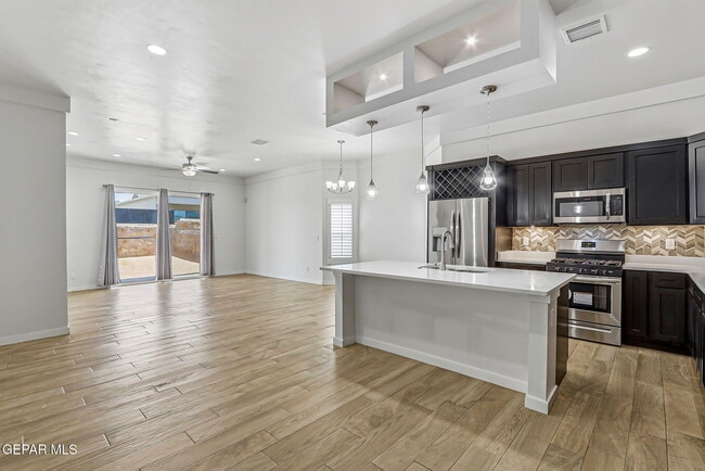Photo - 14824 Sam Garcia Ave