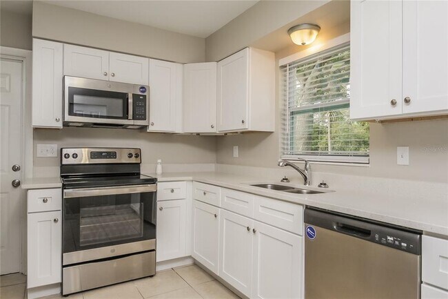 Photo - 5312 Wren St