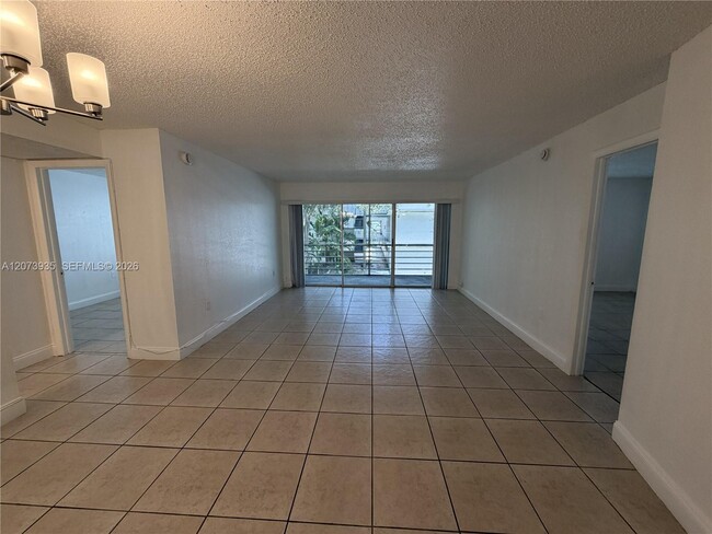 Photo - 4205 N University Dr Unit 202