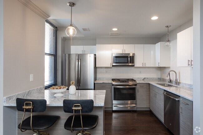 Interior Photo - Residences at Talcott Rental