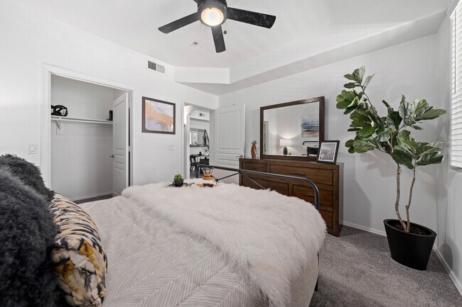 Broadstone Tempe Station apartments — community photo