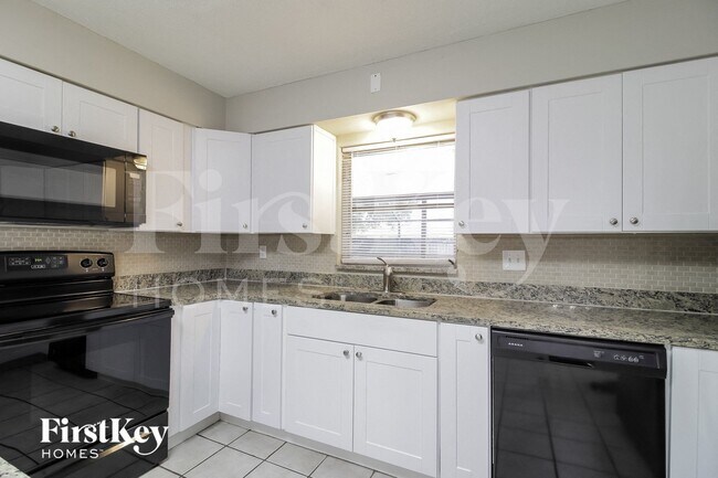 Photo - 1340 Sharon Dr