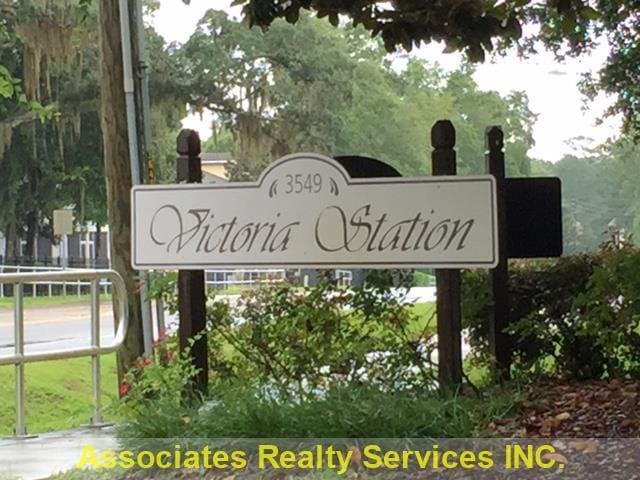 Building Photo - JUST REDUCED! Close to Campus!! 2Br/2.5Ba-... Rental