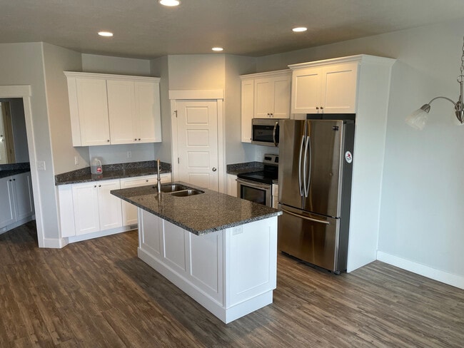 Kitchen - 681 S 1803 W Townhome