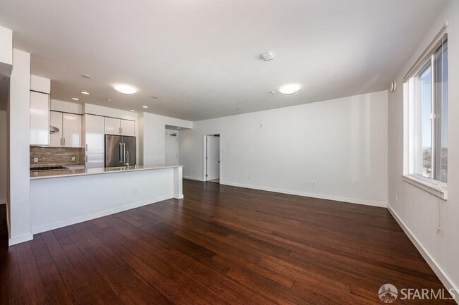 Photo - 50 Jerrold Ave