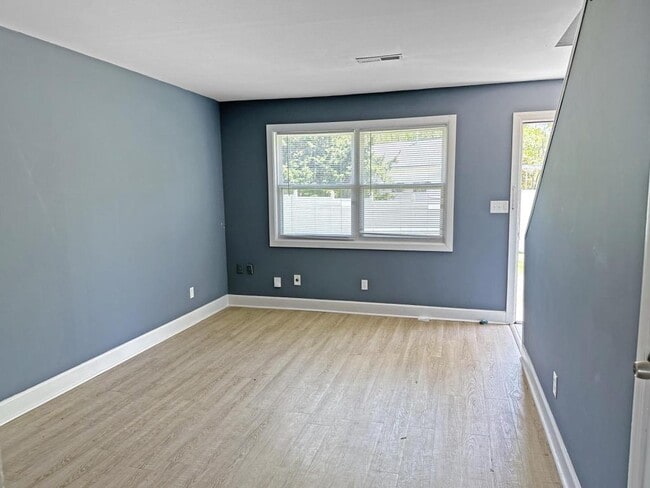 Photo - 1432 Ardmore Dr Unit A