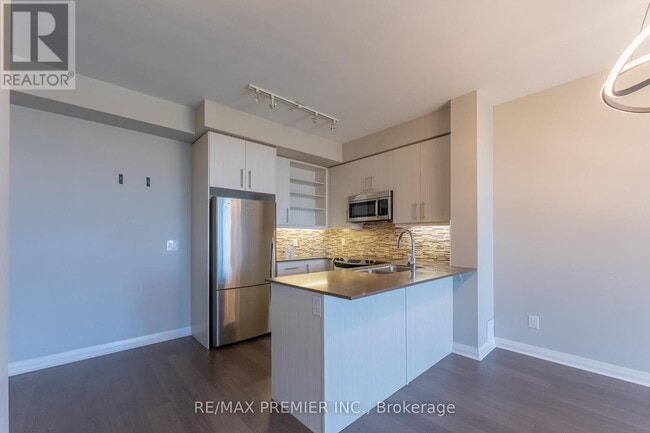 Photo - 55 Oneida Crescent Unit 1401