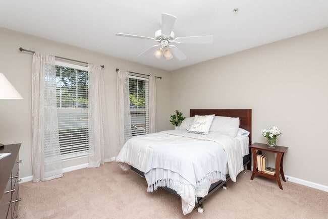 Photo - 3 Bedroom Flat, End unit Apartment - Available at Woodlands with $500 deposit. Ask your leasing a... Unit #104