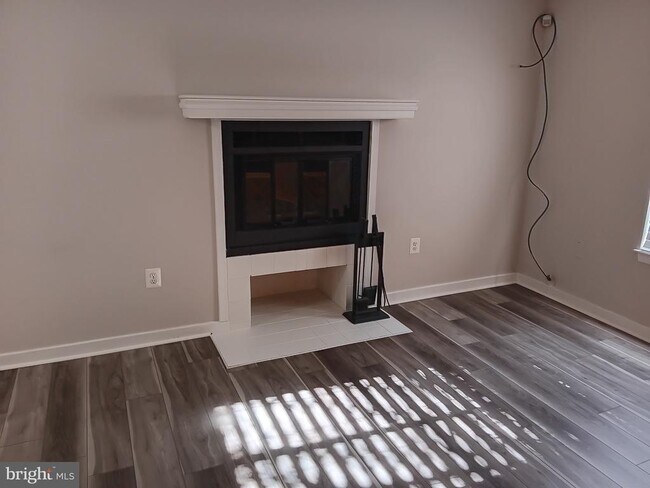 Photo - 128 W Barre St Unit R 34