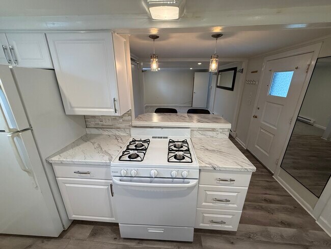 202 S Catherine St Unit Lower