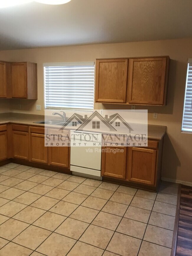 Photo - 8201 W Pima St