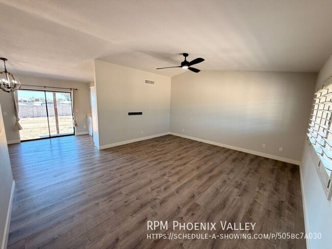 Photo - 19205 W Whitton Ave